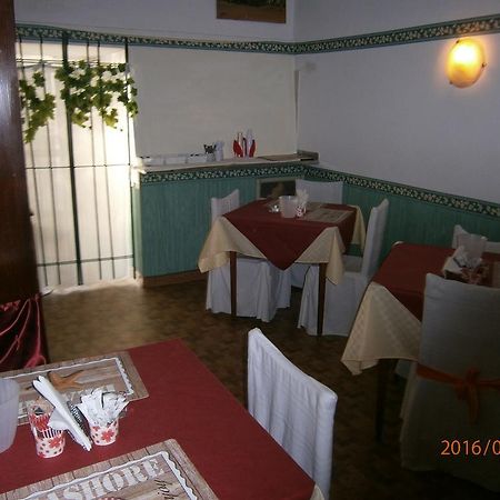 Albergo Il Cantuccio Bolano ภายนอก รูปภาพ