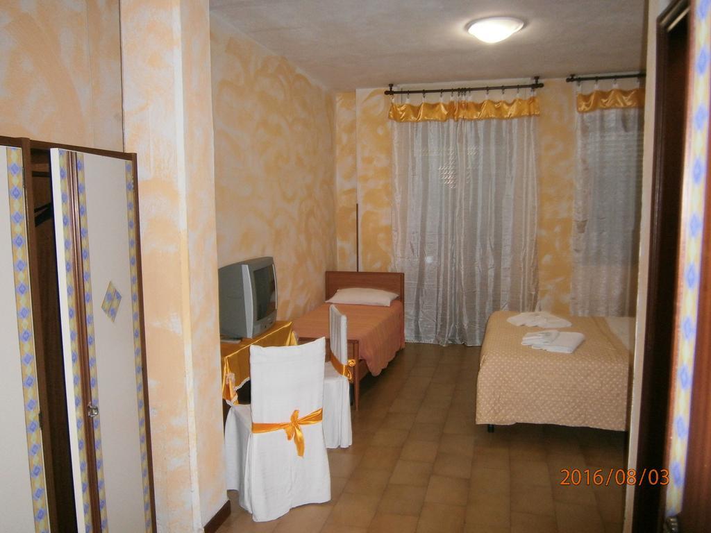 Albergo Il Cantuccio Bolano ภายนอก รูปภาพ