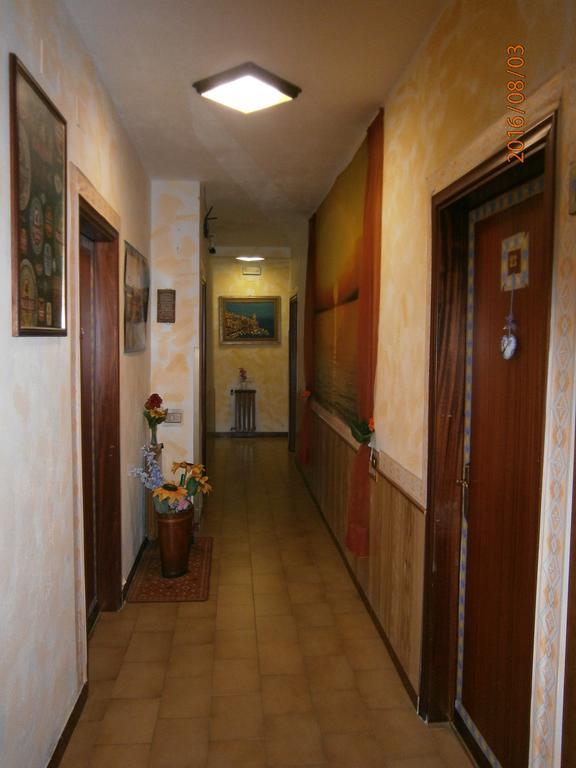Albergo Il Cantuccio Bolano ภายนอก รูปภาพ