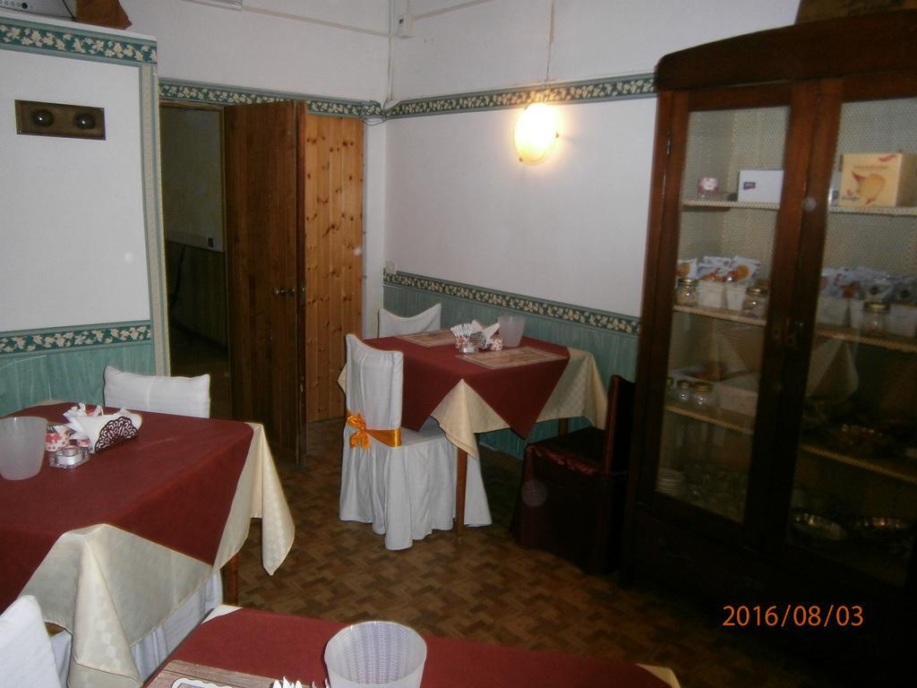 Albergo Il Cantuccio Bolano ภายนอก รูปภาพ